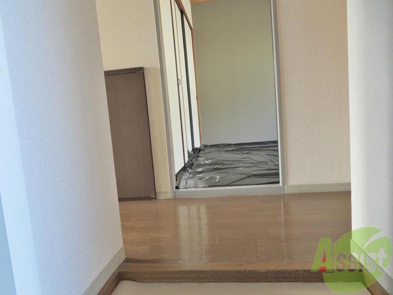 玄関　玄関からの写真になります。広々です。