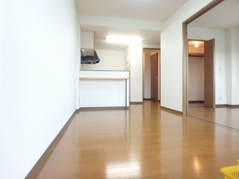 居室・リビング　図面と現状に相違がある場合には現状を優先