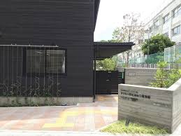 幼稚園・保育園　つつじヶ丘どろんこ保育園（幼稚園・保育園）まで343m