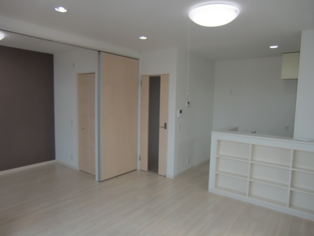 居室・リビング　反転タイプ別室参考写真※現状優先