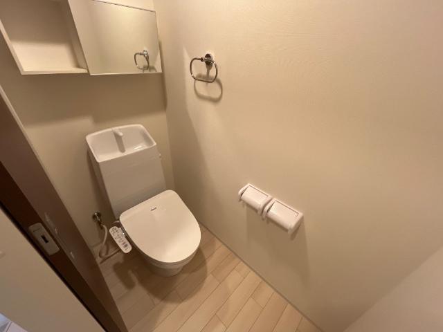 トイレ　トイレ