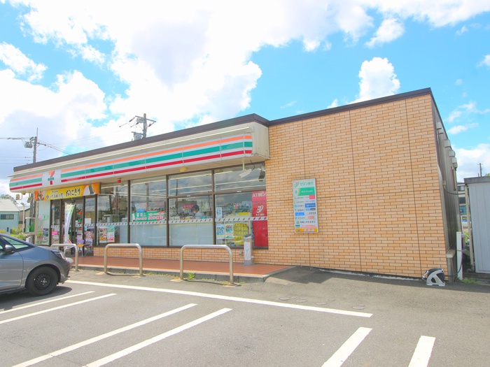 コンビニ　セブンイレブン富士見鶴馬前谷店（コンビニ）まで750m