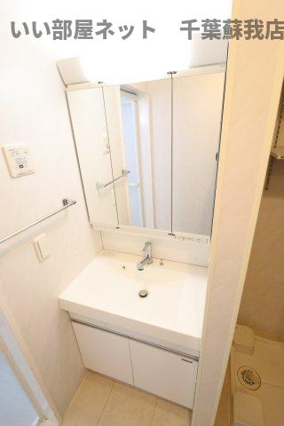 洗面設備　朝の準備に活躍する、洗髪洗面化粧台！