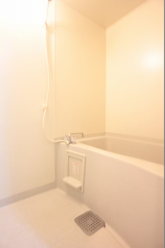 バス・シャワールーム　浴室清潔に保たれてます。