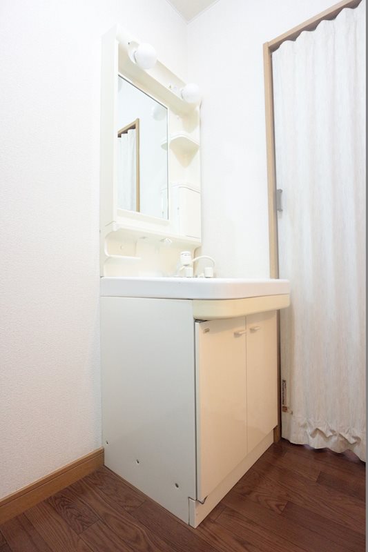 洗面設備　独立洗面台です。