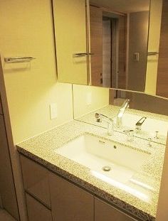 洗面設備　※こちらの写真は他部屋になり参考写真です