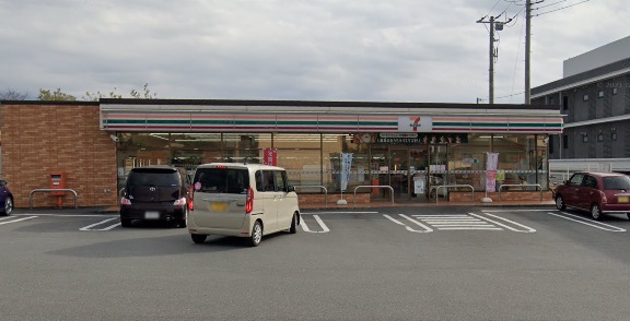 コンビニ　セブンイレブン（コンビニ）まで1650m