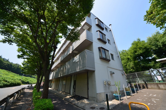 建物外観　★緑の多い、住みよいエリアに建つマンション★
