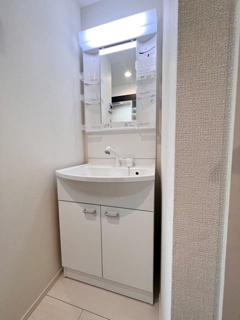 洗面設備　同仕様参考写真