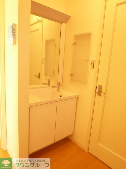 その他　２階　洗面化粧台
