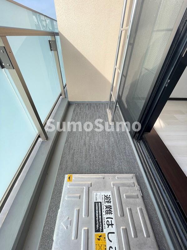 バルコニー　陽当たり良好なバルコニーです