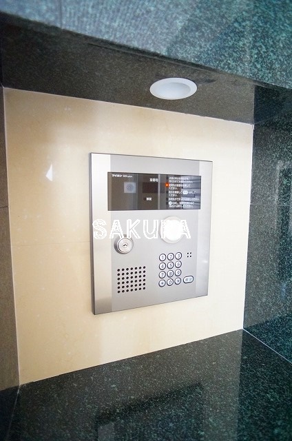 セキュリティ　女性の方でも安心のモニター付きオートロック♪