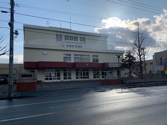 中学校　八軒中学校（中学校）まで110m