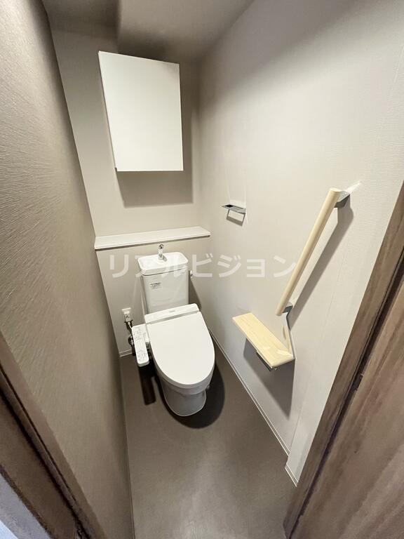 トイレ　色が異なる場合がございますので、現地にて確認下さい。※参考写