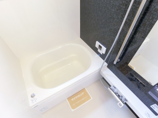 バス・シャワールーム　浴室乾燥機付バスルーム