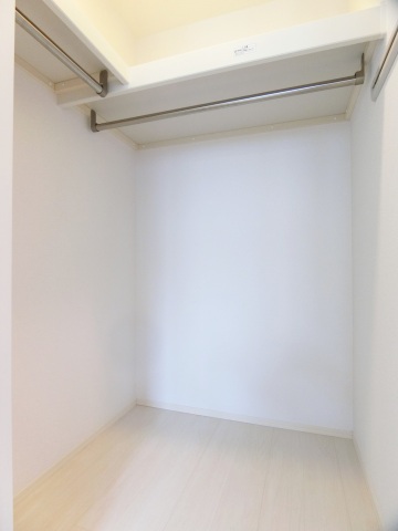 収納　ウォークインクローゼット