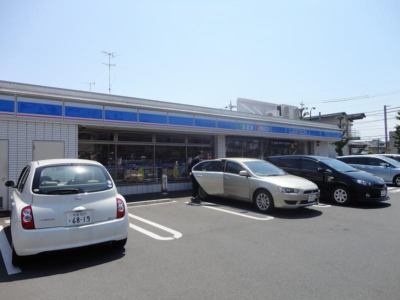 コンビニ　ローソン（コンビニ）まで786m