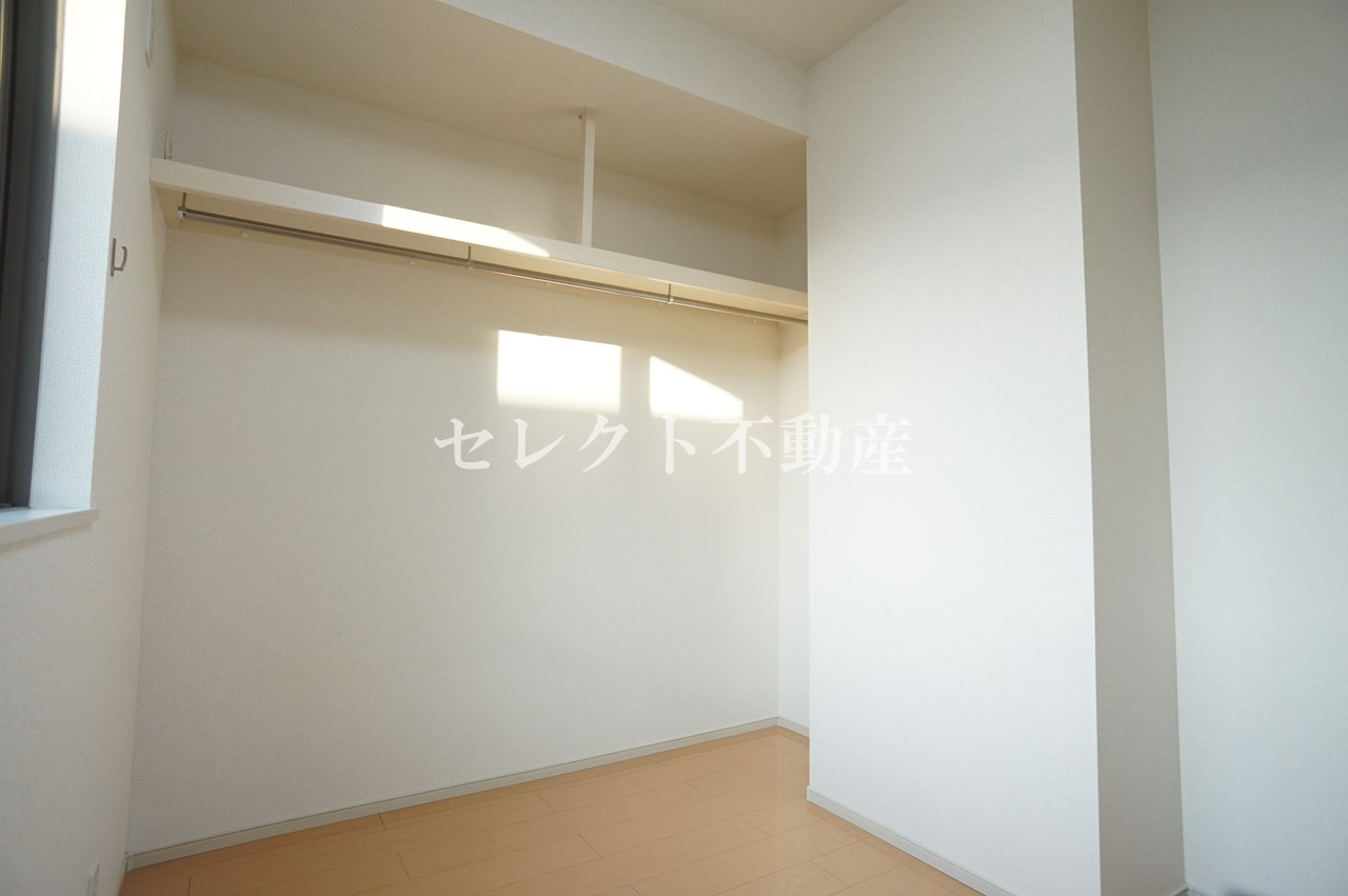 収納　【ピーズII】便利な収納スペースです