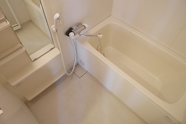 バス・シャワールーム　浴室