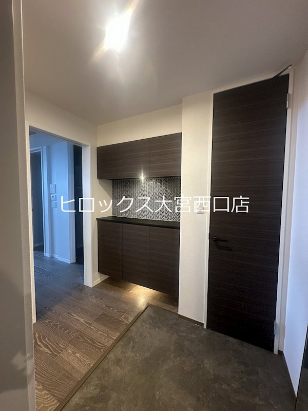 玄関　フラットな広々とした玄関