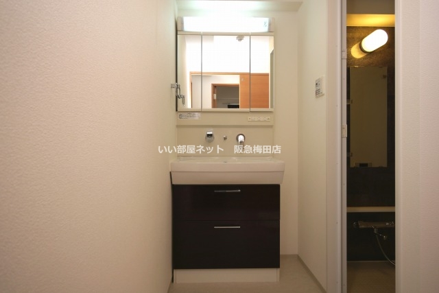 洗面設備　同仕様写真となります。