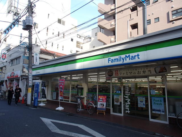 コンビニ　ファミリーマート新丸子駅西口店（コンビニ）まで451m