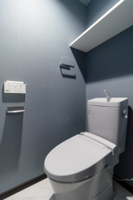 トイレ　写真は同タイプ住戸です。