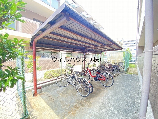 エントランス　駐輪場！