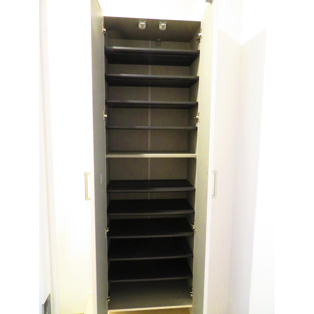 玄関　シューズボックス