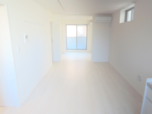 その他部屋・スペース　★明るいフローリングの角部屋です★