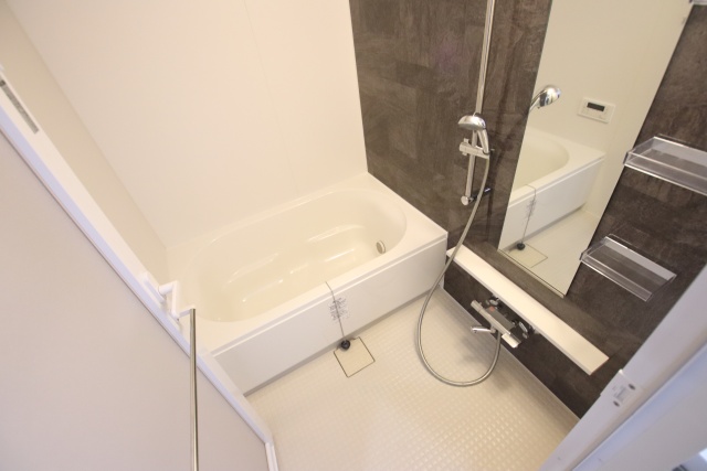 バス・シャワールーム　※別室の参考写真の為、現況優先です。