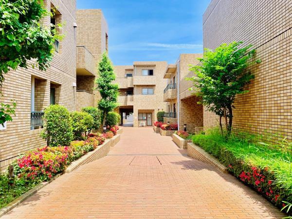 建物外観　外観は落ち着いています