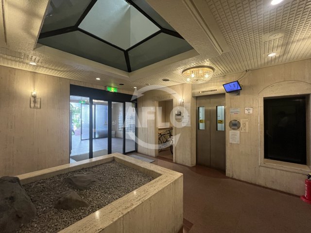 ロビー　ミフネセントラルベア新大阪　ロビー