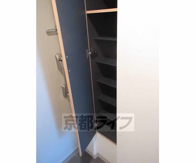 収納　玄関に靴を多く収納出来ます！
