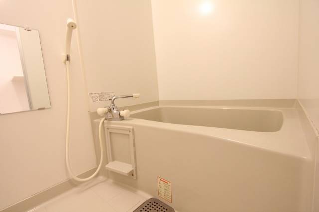 バス・シャワールーム　ゆったりバスルーム