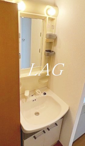 洗面設備　洗面台です。