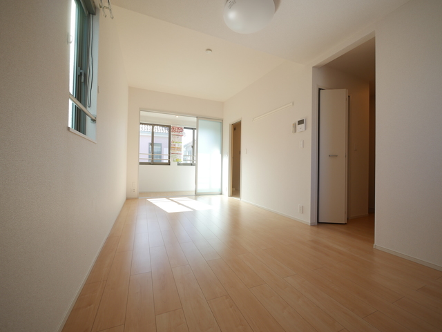 その他部屋・スペース　★明るい洋室の写真です★