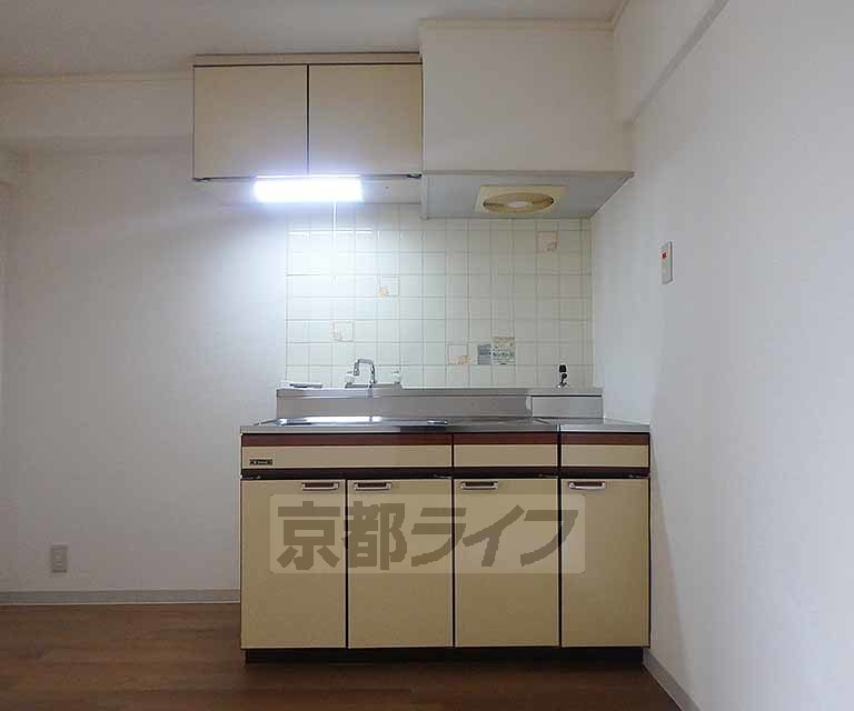 キッチン　キッチンです。