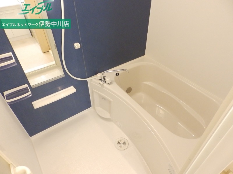 バス・シャワールーム　同型参考写真です。