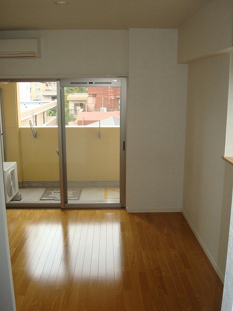 居室・リビング　※同物件別部屋参考画像