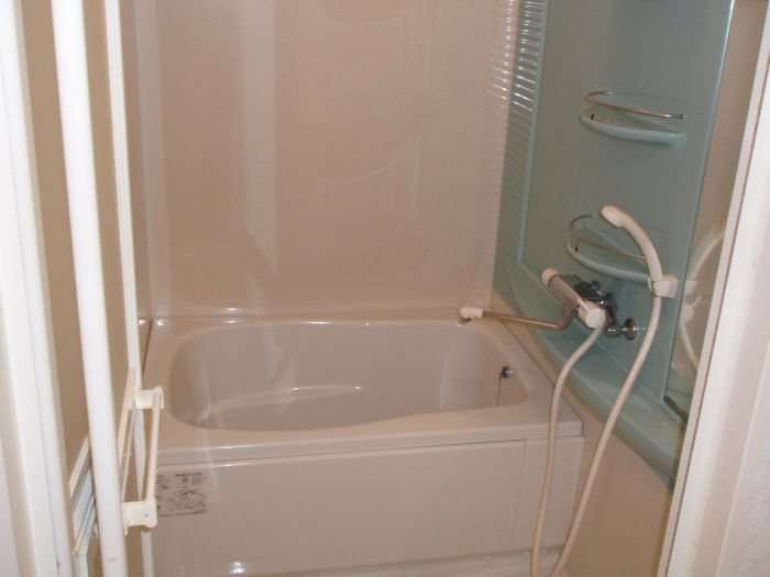 バス・シャワールーム　※同物件別部屋参考画像