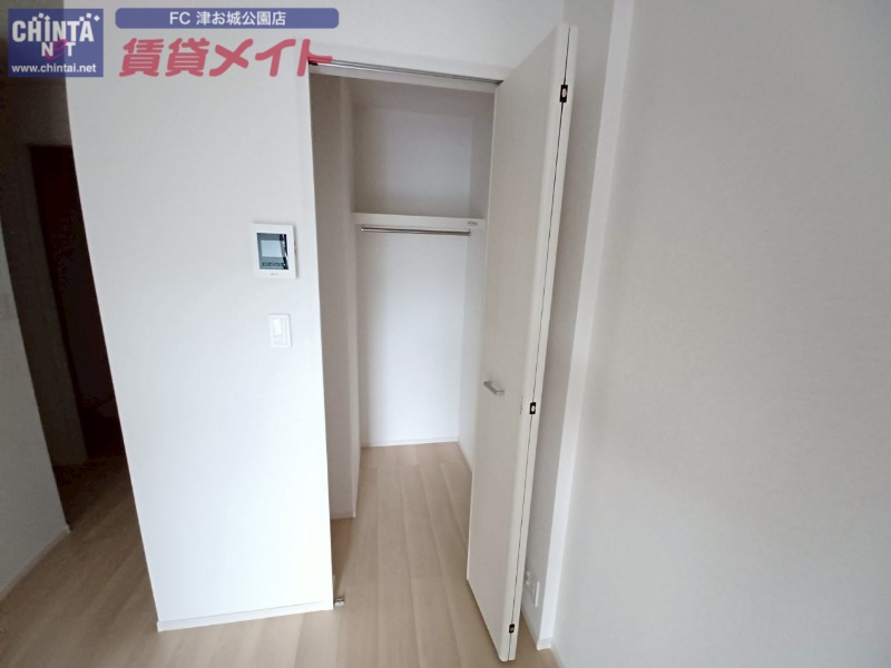 収納　同型参考写真です。