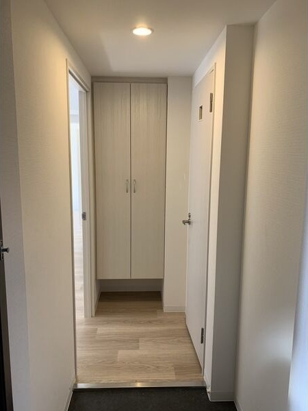 玄関　明るい玄関でお出迎え♪