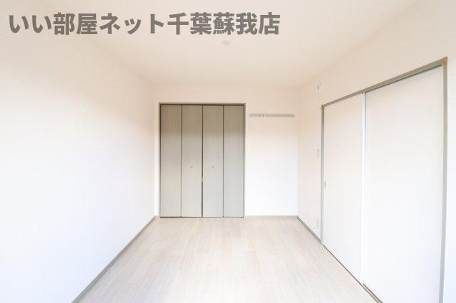 その他部屋・スペース　落ち着いて過ごせるお部屋なので、寝室にいかがでしょうか