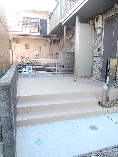 ロビー　入口部分