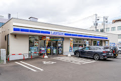 コンビニ　ローソン札幌北38条東店（コンビニ）まで147m