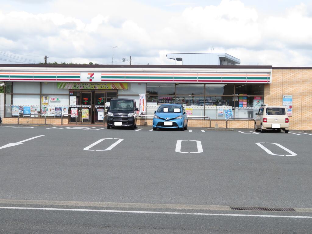 コンビニ　セブンイレブン筑後赤坂店（コンビニ）まで717m