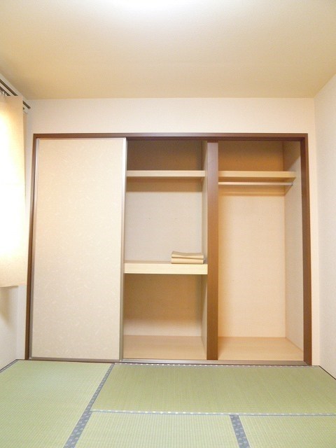 収納　※写真は201号室のお部屋です。