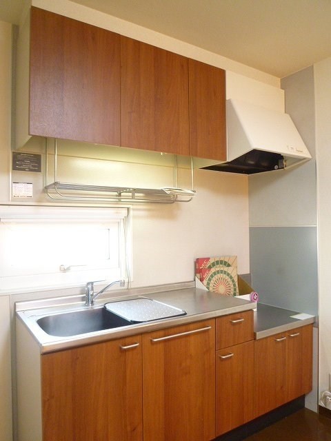 キッチン　※写真は201号室のお部屋です。