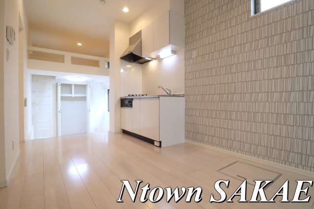 居室・リビング　こちらのリビングで趣味の時間をお楽しみください